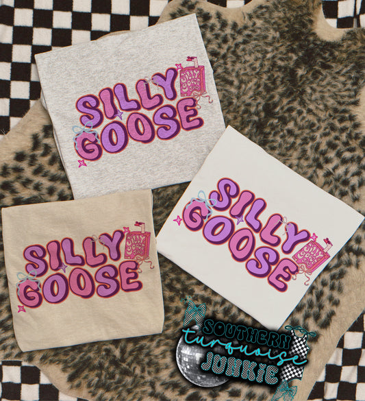 SILLY GOOSE TEE