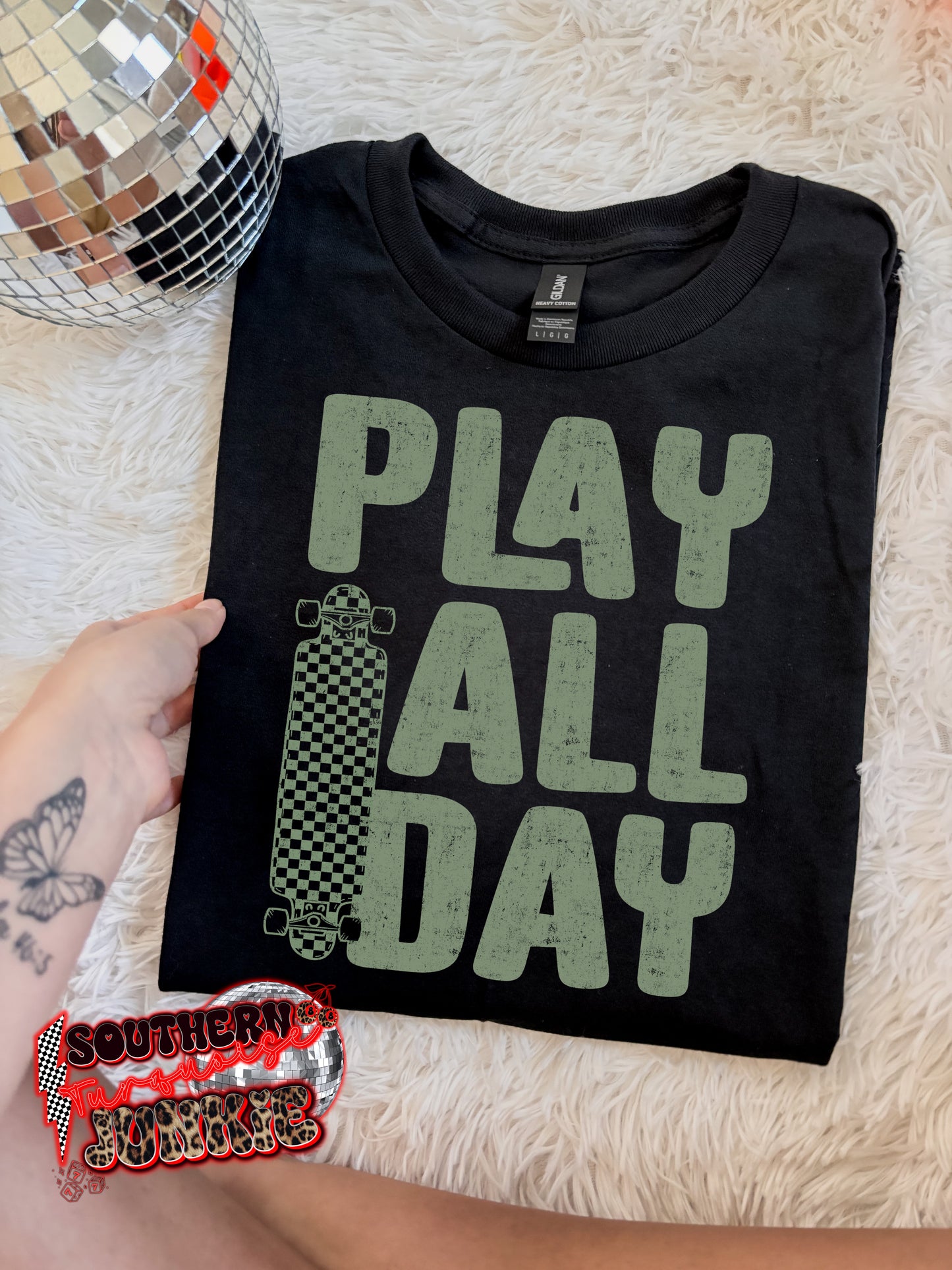 PLAY ALL DAY TEE