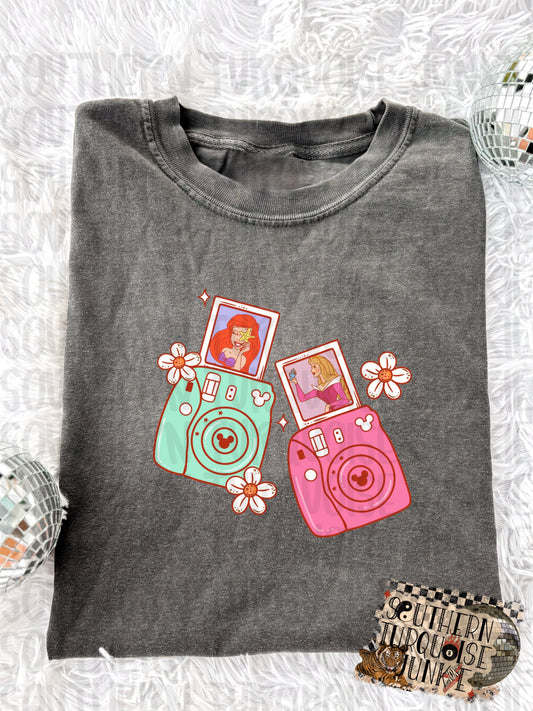 PRINCESS CAMERA TEE