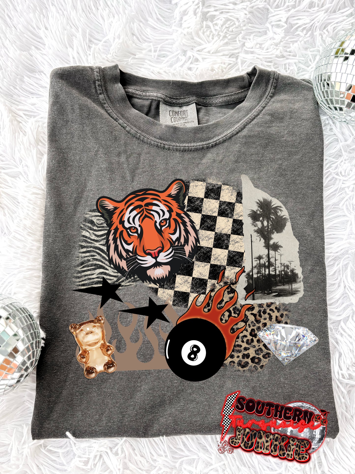 CHECKERED TIGER TEE