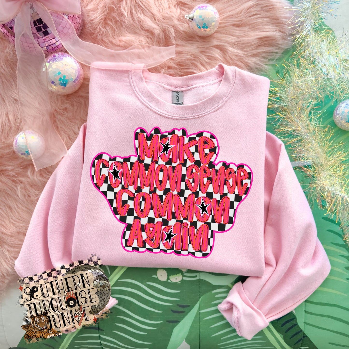 COMMON SENSE CREWNECK
